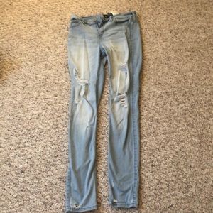 Only worn twice hollister jeans!